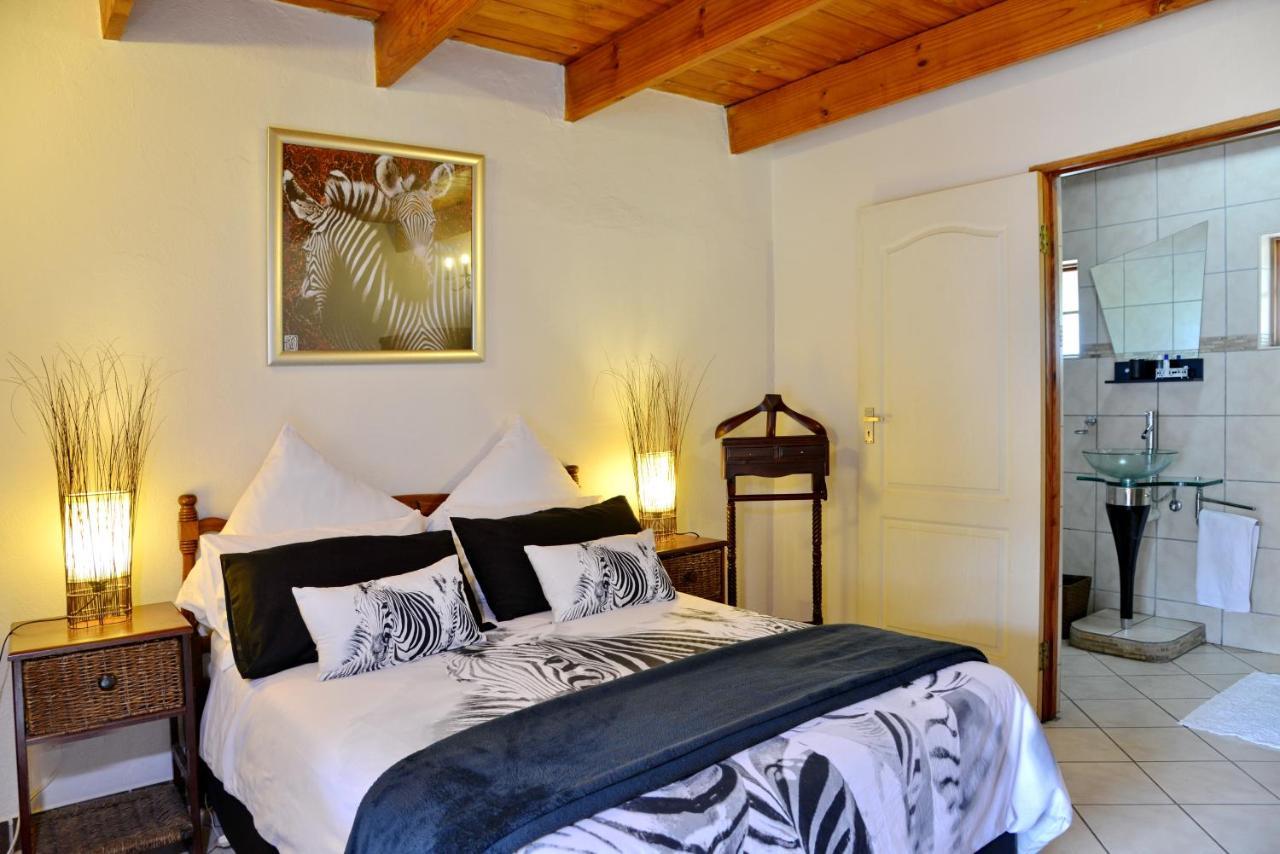 Owls Loft Guest House ミッドラント エクステリア 写真