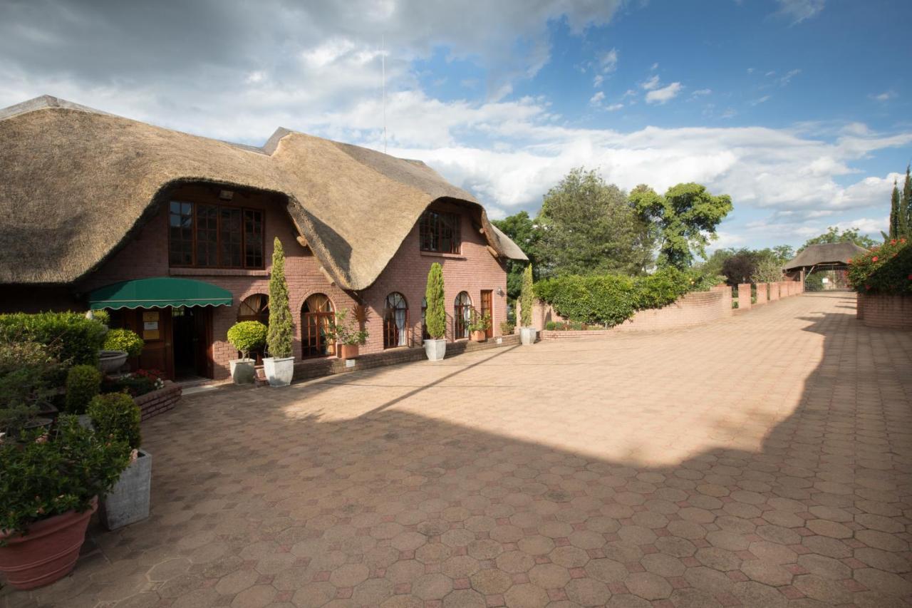 Owls Loft Guest House ミッドラント エクステリア 写真